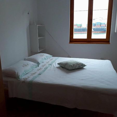 Vse kontenti Appartement Koper Buitenkant foto