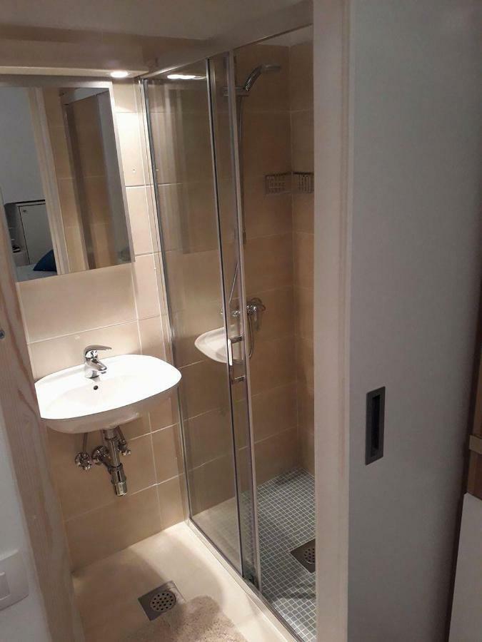 Vse kontenti Appartement Koper Buitenkant foto