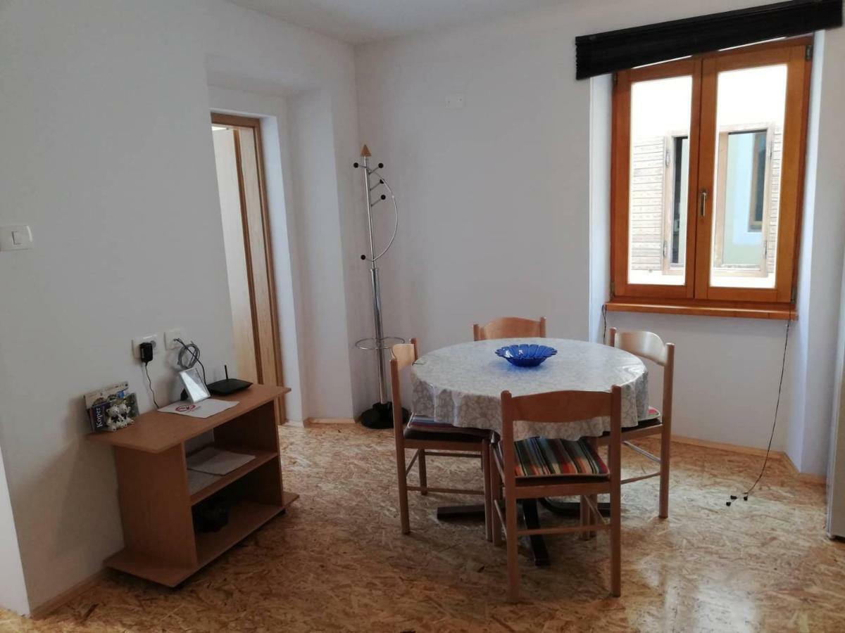 Vse kontenti Appartement Koper Buitenkant foto