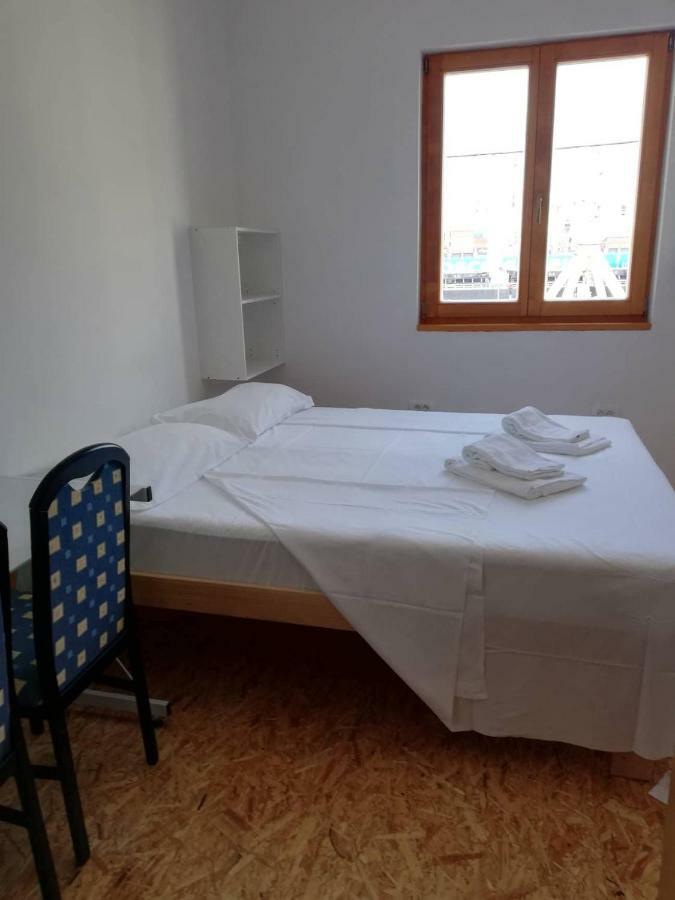 Vse kontenti Appartement Koper Buitenkant foto